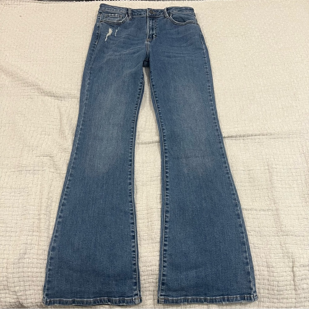 Stylish Hidden Flare Leg Jeans